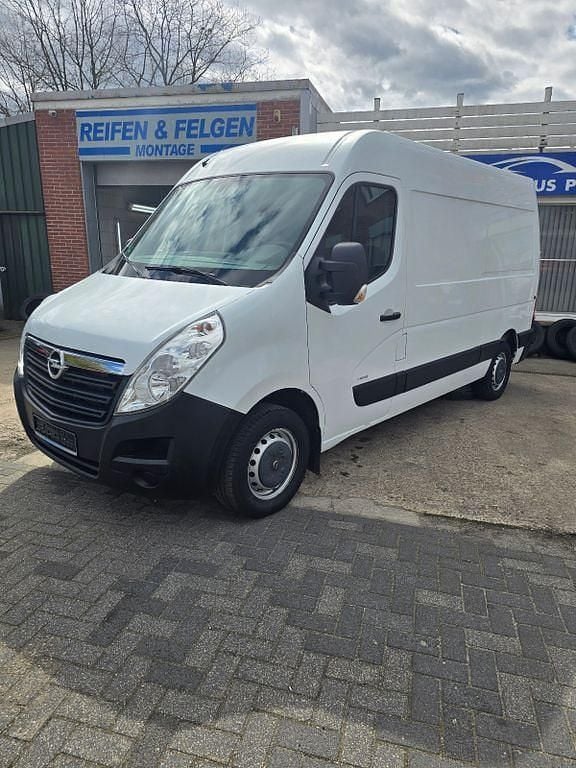 Gebraucht Opel Movano 131 PS (96 kW) 2016 Weiß Van / Kleinbus