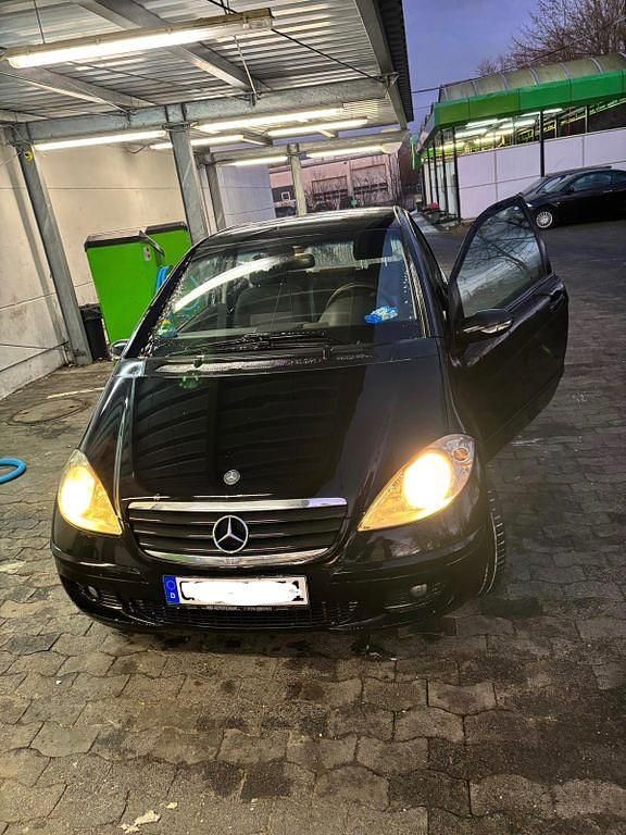 Schwarz Gebraucht 2007 Mercedes A160 Classic Kleinwagen | 1.300 € - Bild 1/4