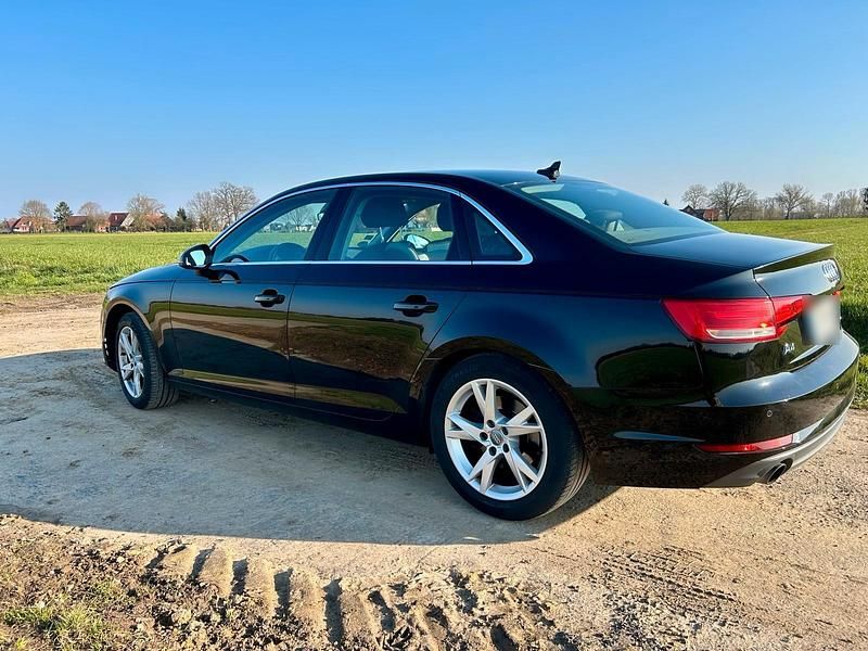 Gebraucht Audi A4 150 PS (110 kW) 2017 Schwarz Limousine