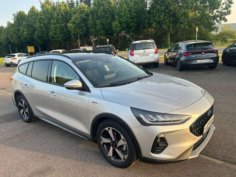 Second-hand Ford Focus Active 155 CP (114 kW) 2024 Argintiu Break