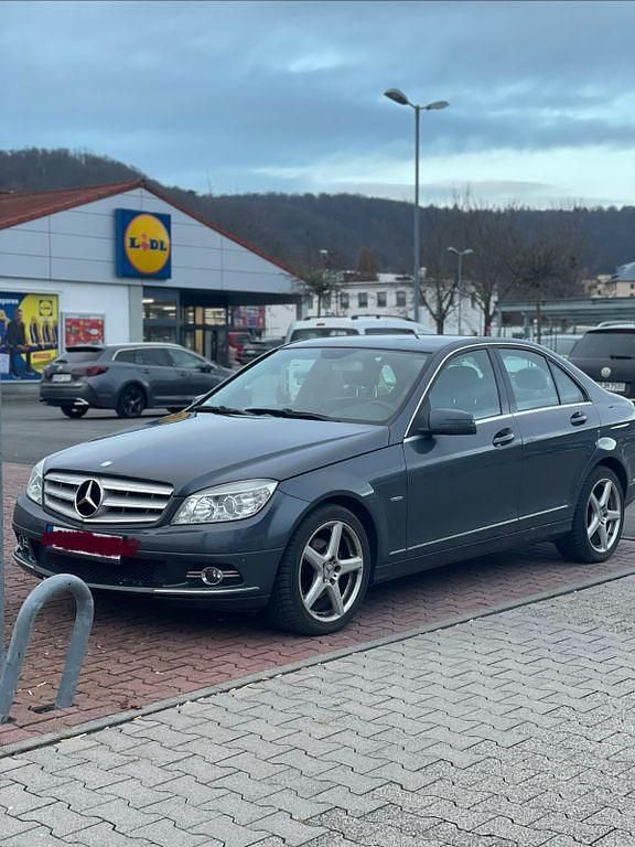 Gebraucht Mercedes C180 156 PS (114 kW) 2010 Grau Limousine