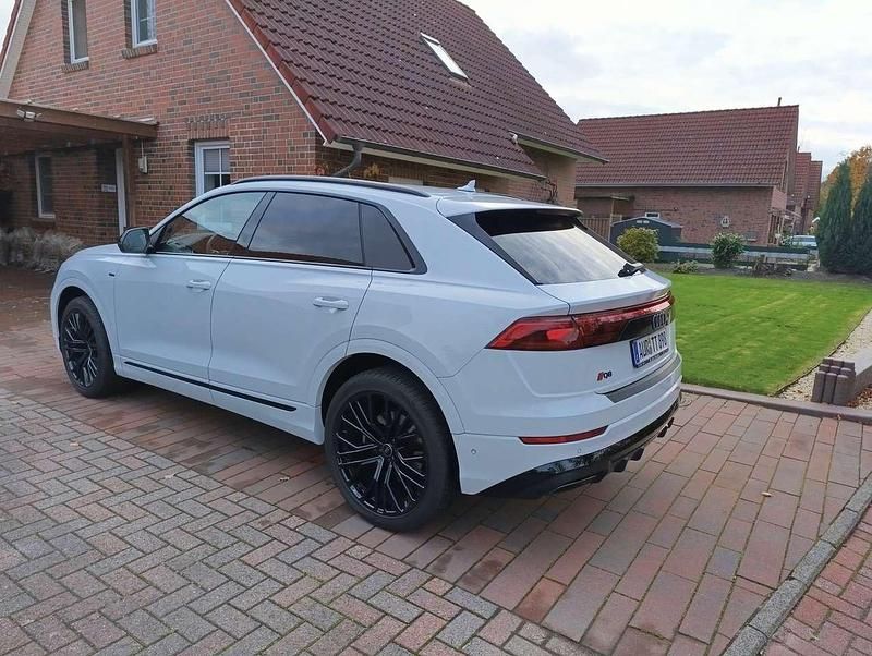 Gebraucht Audi Q8 S-Line 286 PS (210 kW) 2024 Weiß SUV