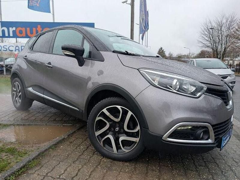 Gebraucht Renault Captur Dynamique 120 PS (88 kW) 2015 Grau SUV