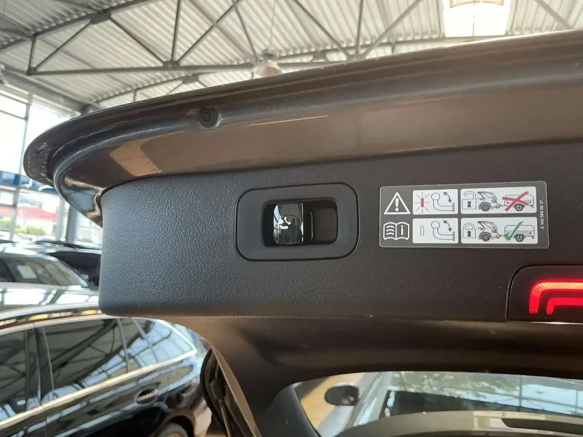 Gebraucht Mercedes C220 AMG line 197 PS (144 kW) 2025 Selenitgrau  metalliclack Kombi
