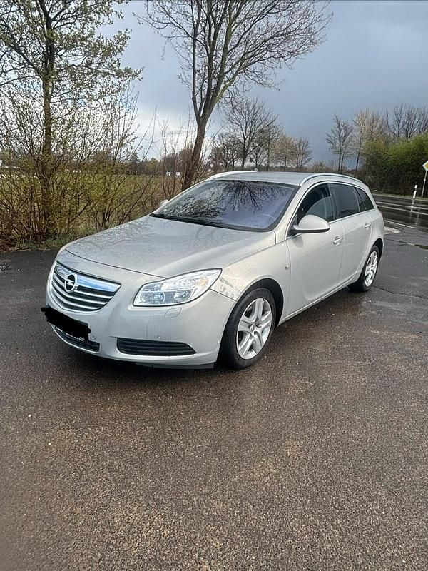 Gebraucht Opel Insignia 161 PS (118 kW) 2010 Grau Kombi