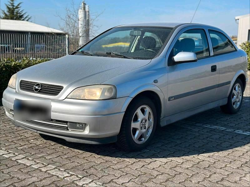 Gebraucht Opel Astra 101 PS (74 kW) 1999 Silber Kleinwagen