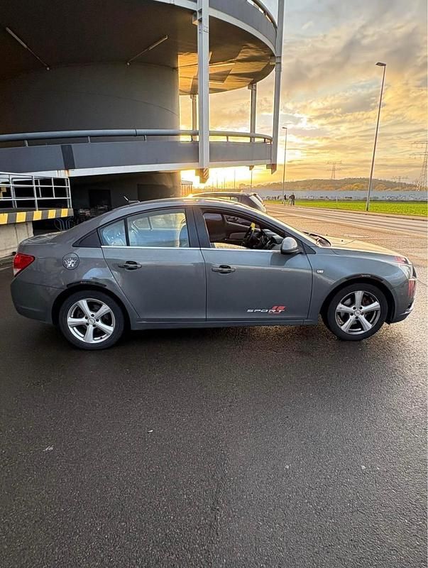 Gebraucht Chevrolet Cruze 163 PS (119 kW) 2012 Limousine