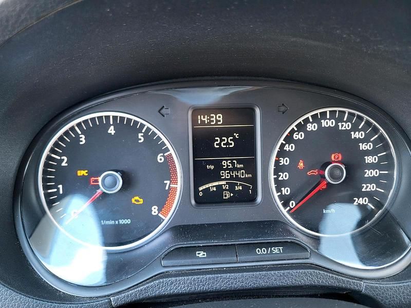 Schwarz Gebraucht 2011 VW Polo Style Kleinwagen | 6.690 € (Fairer Preis) - Bild 1/4