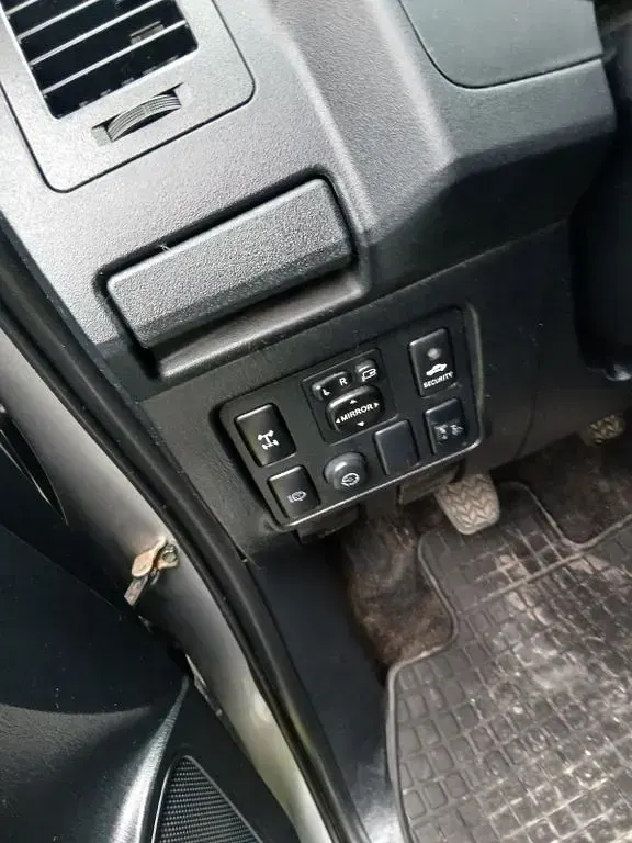 Gebraucht Toyota HiLux 144 PS (105 kW) 2013 Grau Pickup