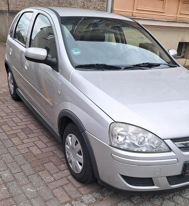 Gebraucht Opel Corsa 60 PS (44 kW) 2005 Silber Kleinwagen