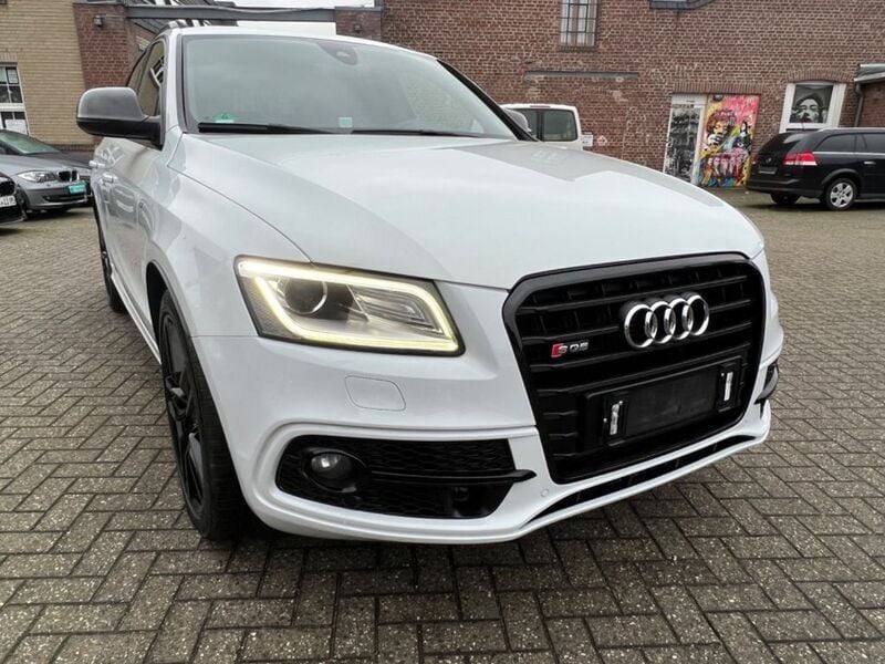 Weiß Gebraucht 2014 Audi SQ5 Ambiente SUV | 18.000 € (Guter Preis) - Bild 1/4
