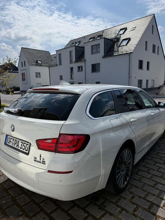 Gebraucht BMW 520 184 PS (135 kW) 2011 Weiß Kombi