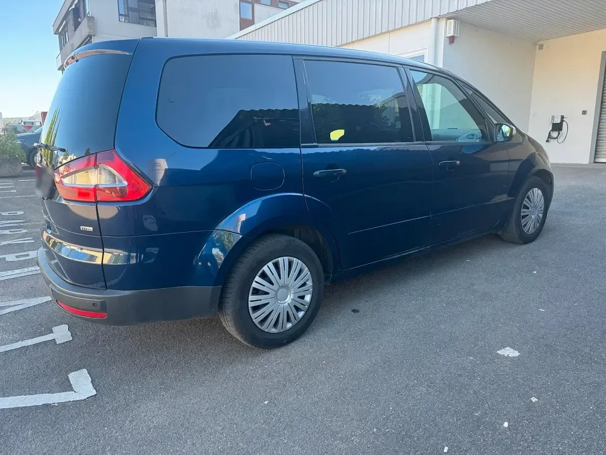Usata Ford Galaxy 140 CV (102 kW) 2008 Blu Monovolume