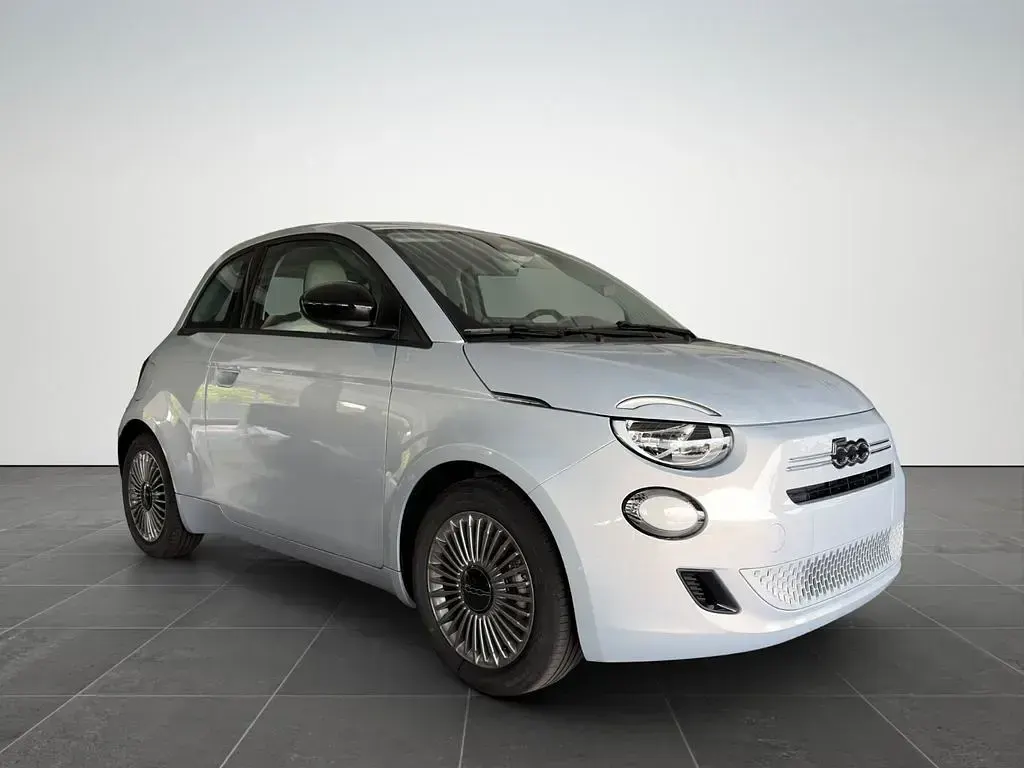 Neu Fiat 500 Icon 65 PS (47 kW) 2026 268 weiss Kleinwagen
