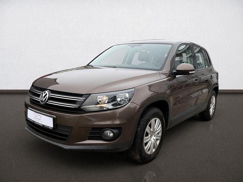 Gebraucht VW Tiguan Trendline 122 PS (89 kW) 2012 Braun SUV