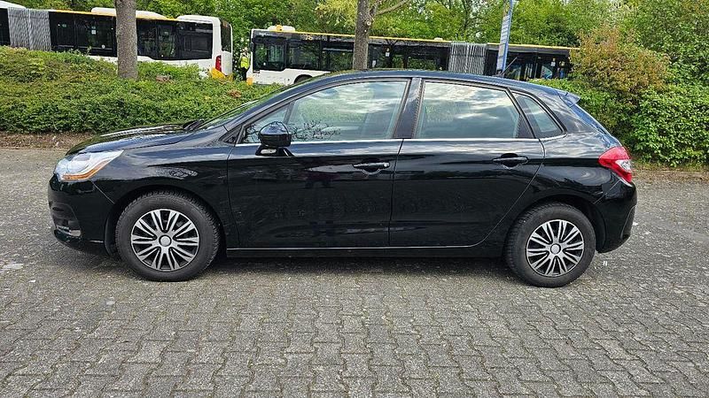 Gebraucht Citroën C4 120 PS (88 kW) 2013 Schwarz Limousine