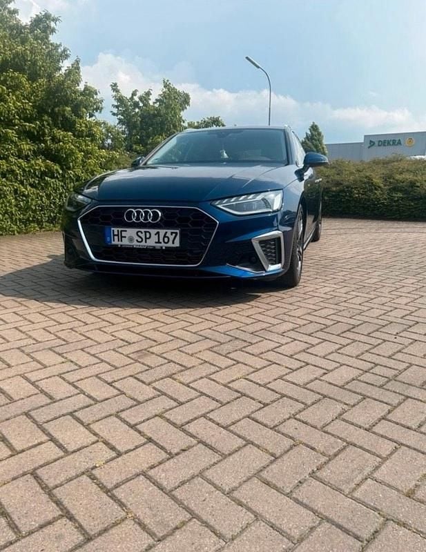 Blau Gebraucht 2020 Audi A4 S-Line Kombi | 26.499 € (Fairer Preis) - Bild 1/4