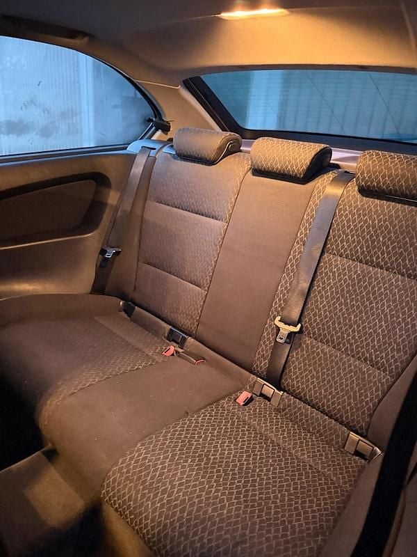 Gebraucht BMW 316 115 PS (84 kW) 2004 Silber Coupé