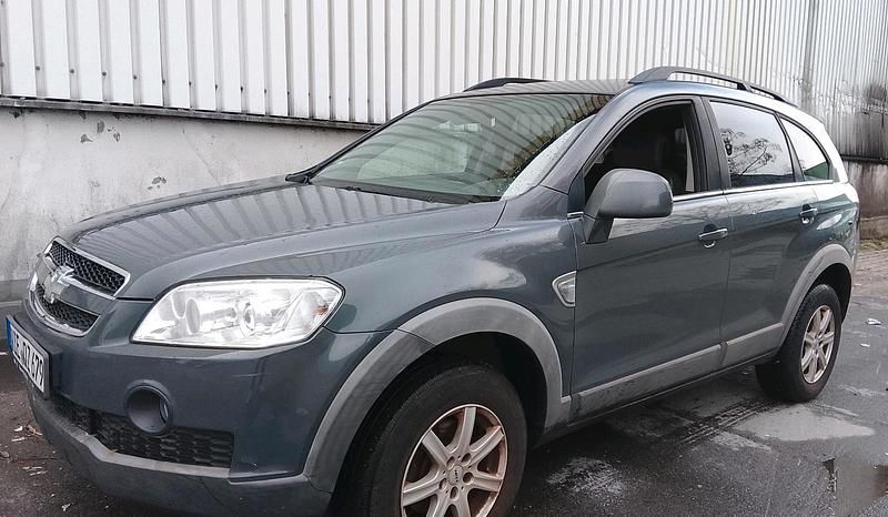 Gebraucht Chevrolet Captiva 150 PS (110 kW) 2010 Grau SUV