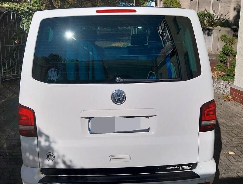 Gebraucht VW Multivan Edition 179 PS (131 kW) 2013 Weiß Van