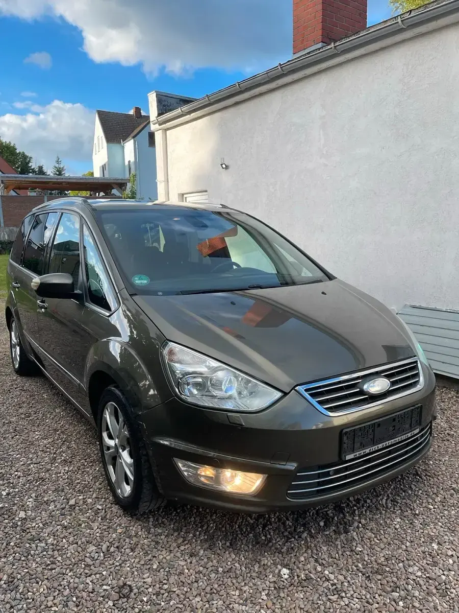 Gebraucht Ford Galaxy 163 PS (119 kW) 2012 Gold Van / Kleinbus