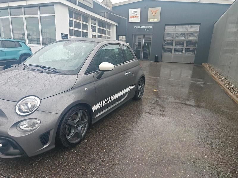 Grau Gebraucht 2018 Fiat 500 Abarth Cabrio | 14.800 € (Fairer Preis) - Bild 1/4