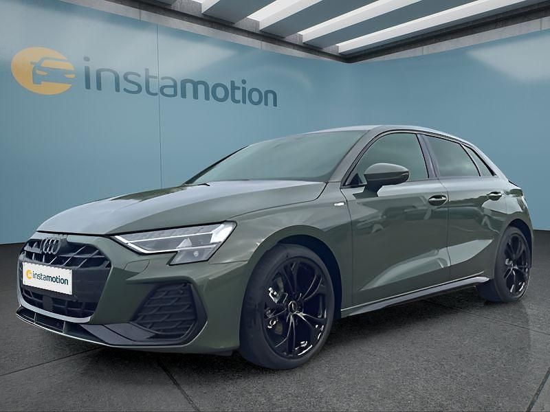 Grün Gebraucht 2025 Audi A3 Sportback Kleinwagen | 47.499 € - Bild 1/4