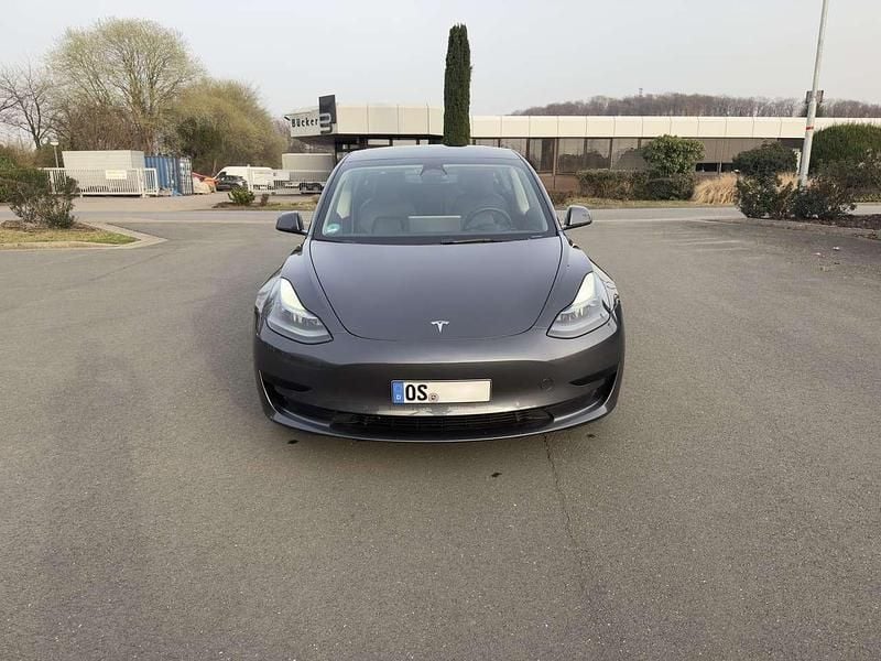 Gebraucht Tesla Model 3 Standard Range 239 kW (325 PS) 2022 Grau Limousine