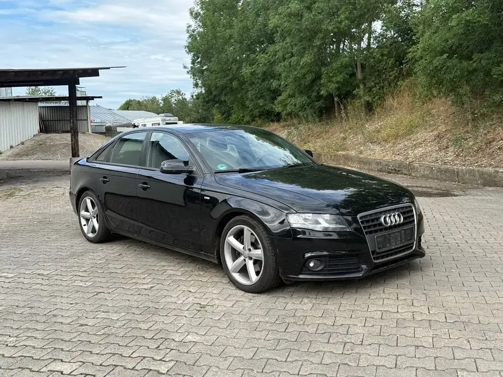 Gebraucht Audi A4 S-Line 143 PS (105 kW) 2011 Schwarz Limousine