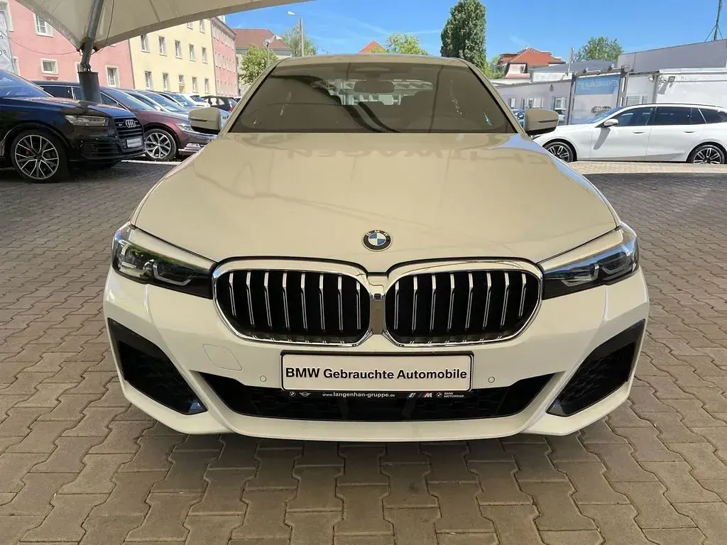 Second-hand BMW 520 M Sport 190 CP (139 kW) 2022 Alb Berlinǎ