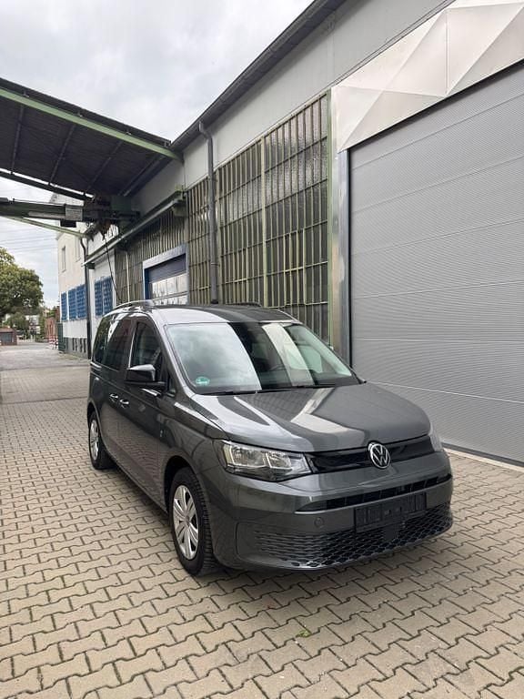 Grau Gebraucht 2021 VW Caddy California Van / Kleinbus | 33.990 € (Teuer) - Bild 1/4