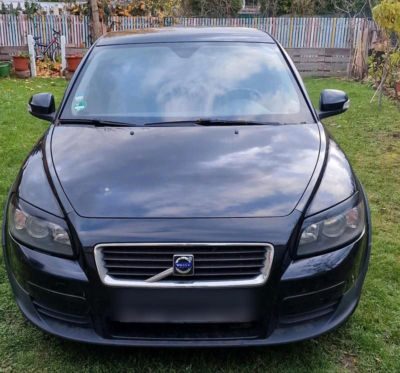 Schwarz Gebraucht 2009 Volvo C30 Kleinwagen | 1.900 € (Fairer Preis) - Bild 1/4