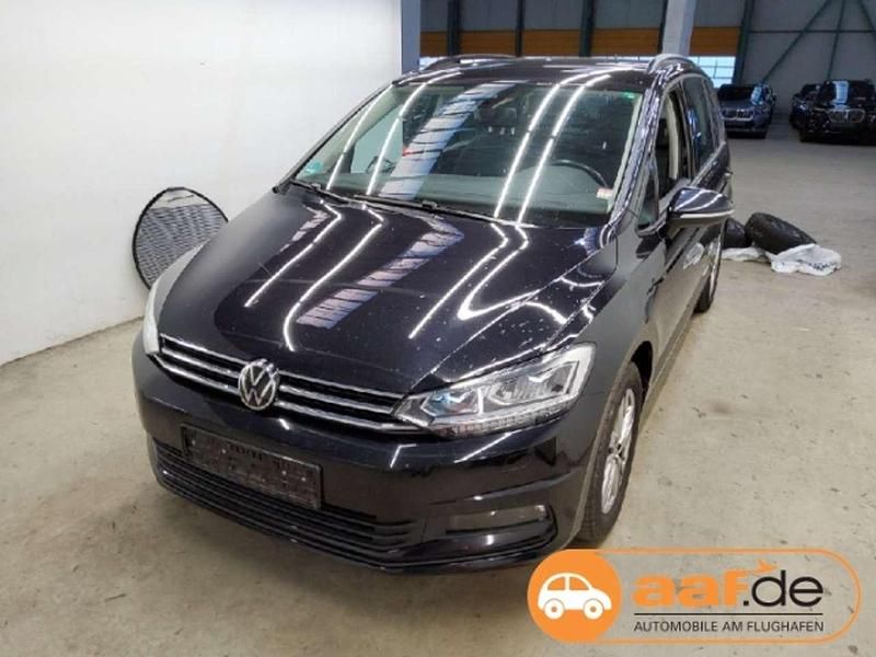 Schwarz Gebraucht 2022 VW Touran Comfortline Van / Kleinbus | 18.950 € (Fairer Preis) - Bild 1/4