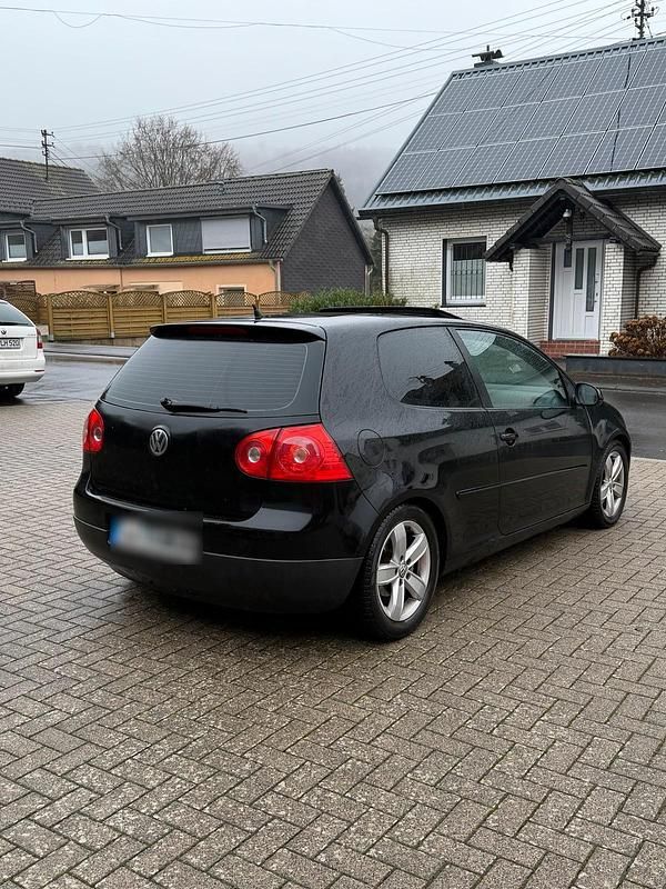 Schwarz Gebraucht 2006 VW Golf Coupé | 2.299 € (Fairer Preis) - Bild 1/4
