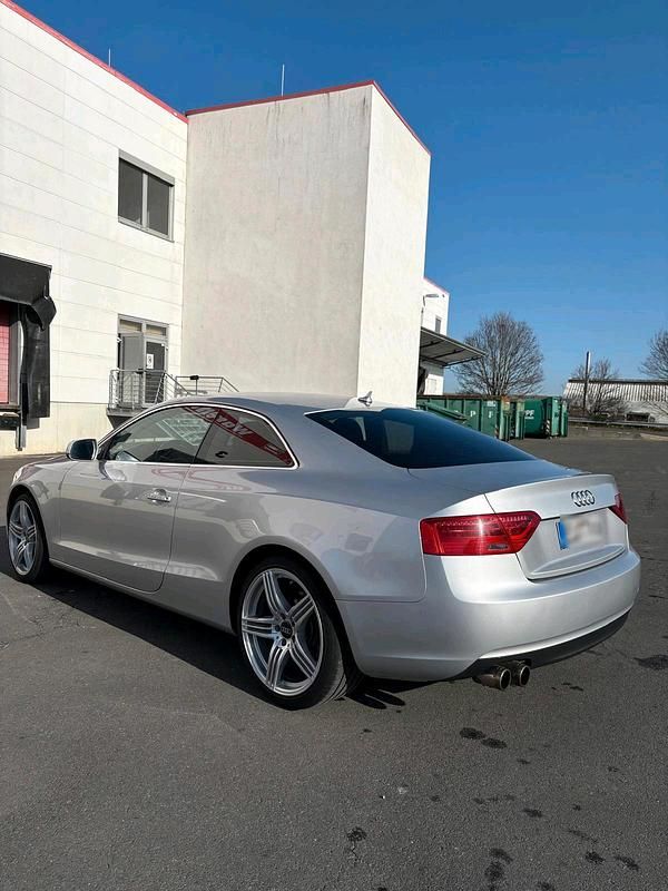 Gebraucht Audi A5 170 PS (125 kW) 2012 Silber Coupé