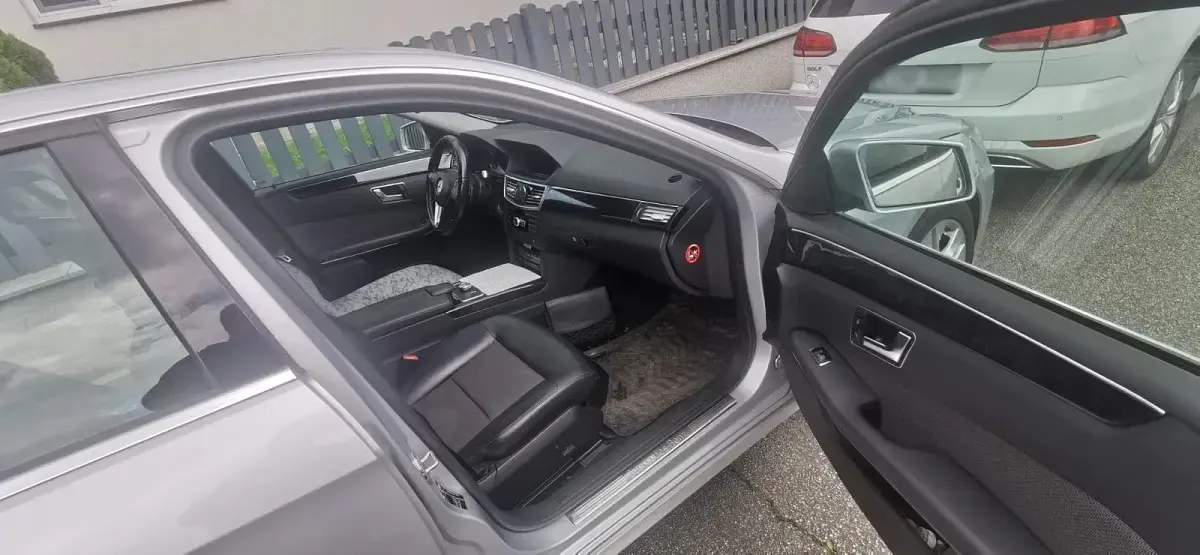 Second-hand Mercedes E250 Avantgarde 204 CP (150 kW) 2012 Gri Berlinǎ