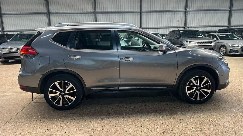 Gebraucht Nissan X-Trail N-Connecta 159 PS (116 kW) 2019 Grau SUV