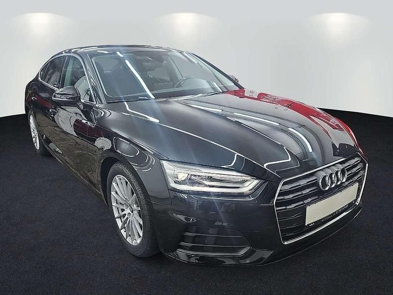 Gebraucht Audi A5 Sportback 150 PS (110 kW) 2019 Brillantschwarz Kleinwagen