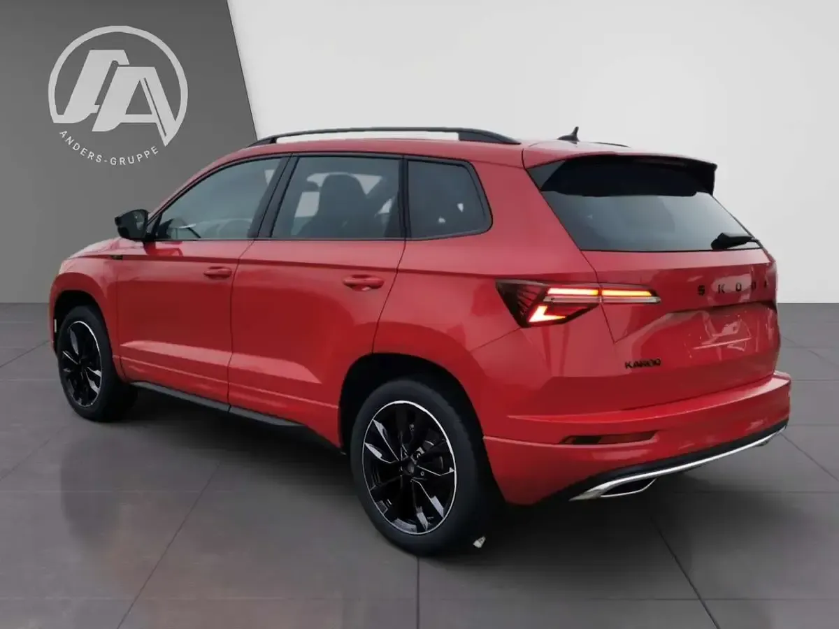 Gebraucht Skoda Karoq SportLine 150 PS (110 kW) 2025 Rot velvetrot SUV