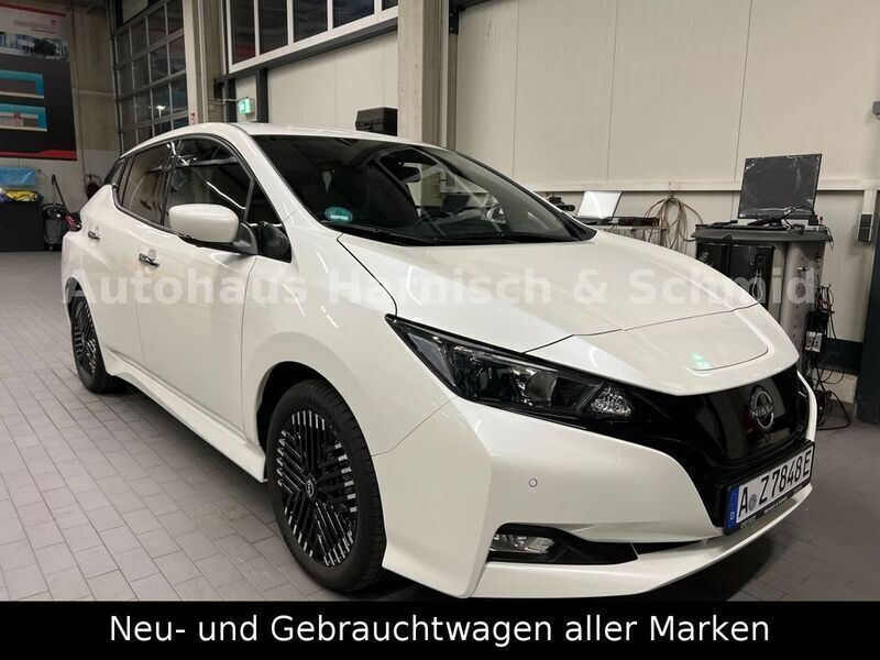Gebraucht Nissan Leaf N-Connecta 110 kW (150 PS) 2022 Brilliant white (m) Kleinwagen