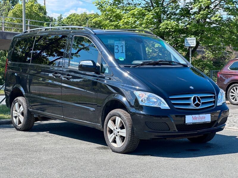 Schwarz Gebraucht 2013 Mercedes Viano Van / Kleinbus | 17.900 € (Fairer Preis) - Bild 1/4