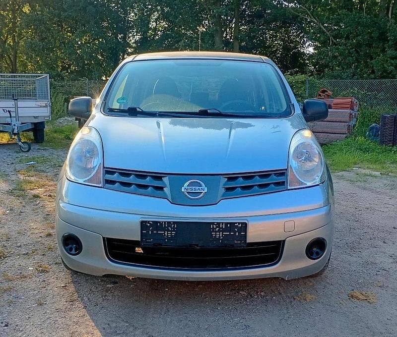 Grau Gebraucht 2008 Nissan Note Van / Kleinbus | 1.650 € (Guter Preis) - Bild 1/4