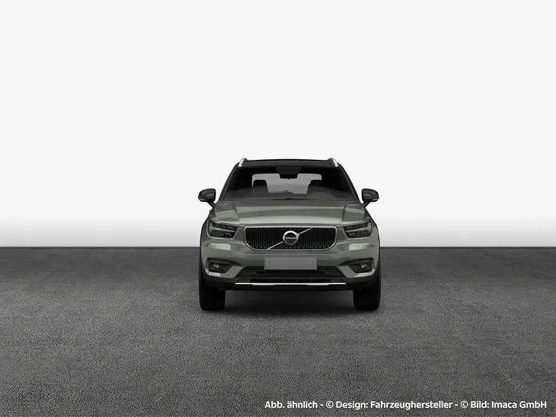 Gebraucht Volvo XC40 Plus 197 PS (144 kW) 2023 Sage green metallic SUV