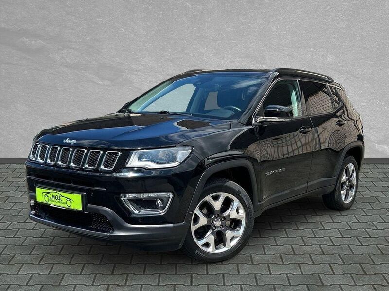 Diamond black crystal p/c Gebraucht 2020 Jeep Compass Limited SUV | 21.690 € (Fairer Preis) - Bild 1/4