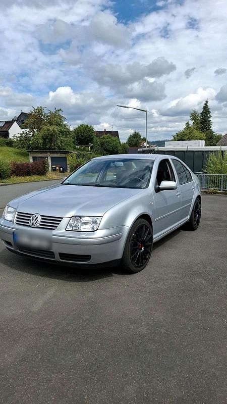 Silber Gebraucht 2003 VW Bora GT Limousine | 2.250 € (Fairer Preis) - Bild 1/4