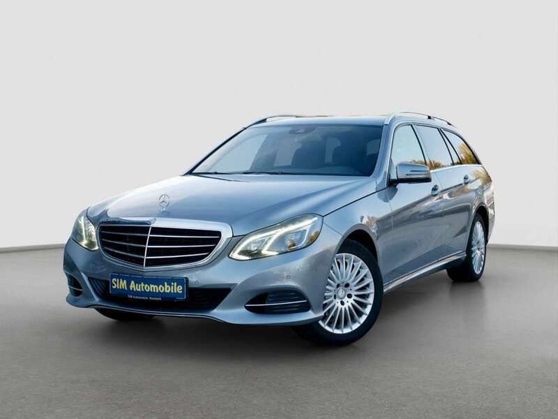 Palladiumsilber metalliclack Gebraucht 2013 Mercedes E200 Kombi | 15.980 € (Etwas zu teuer) - Bild 1/4