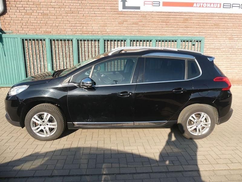 Schwarz Gebraucht 2014 Peugeot 2008 Allure SUV | 7.990 € (Fairer Preis) - Bild 1/4