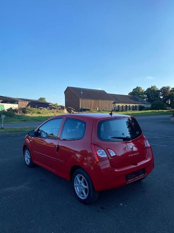 Gebraucht Renault Twingo Expression 75 PS (55 kW) 2012 Rot Kleinwagen
