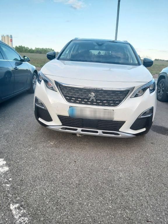 Gebraucht Peugeot 5008 Allure 131 PS (96 kW) 2020 Weiß Van / Kleinbus