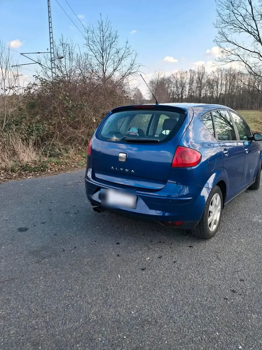 Second-hand Seat Altea 140 CP (102 kW) 2006 Albastru Monovolum